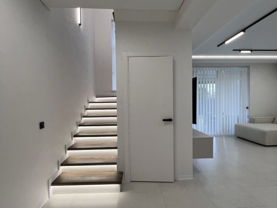 Новенький будинок з авторським ремонтом Криховцы