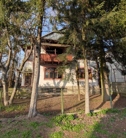 Великий будинок із землею, гаражем на початку міста _RR - фото 1