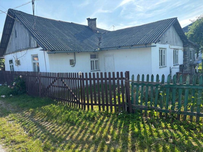 Продається частина будинку (квартира) і земельна ділянка м. Тисмениця - фото 1