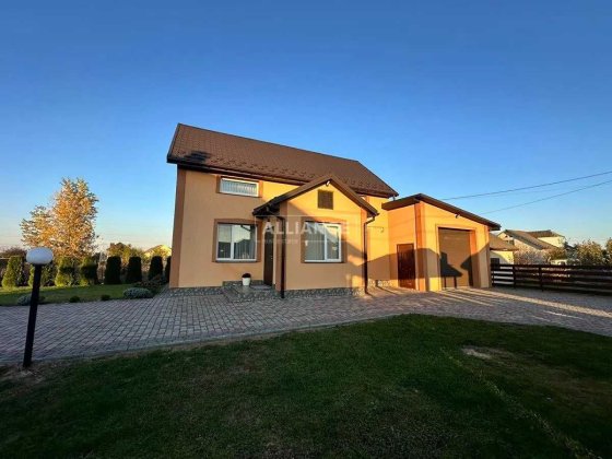 Продам шикарний будинок в 15 км від Івано-Франківська Богородчаны