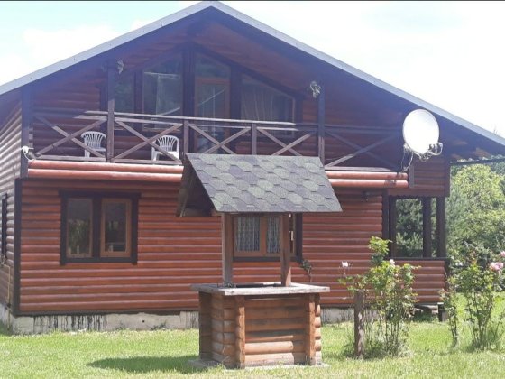 Продам дерев'яний котедж, 160 м кв. Косів
