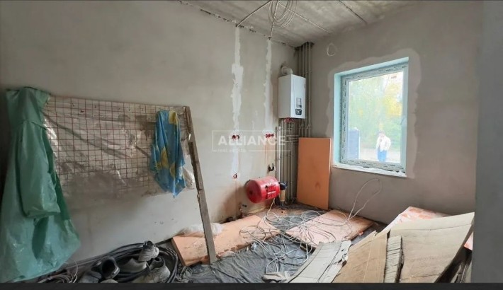 Продам будинок з частковим ремонтом, 150 м2, 3.7 сот - фото 1