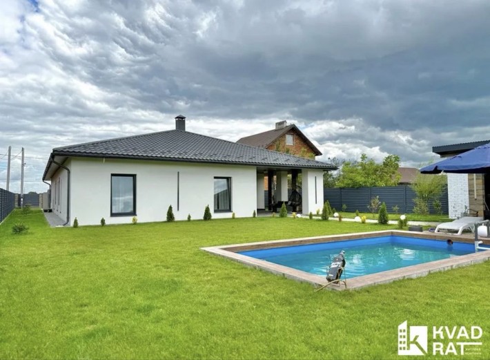 Продаю одноповерховий будинок з басейном з якісним ремонтом - фото 1
