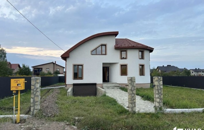 Продаю будинок з ремонтом ! - фото 1