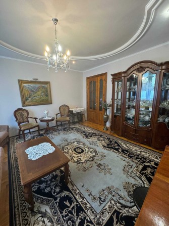 Продам особняк в Чукалівці, 7 кімнат, можливо під комерційну діяльсть - фото 1