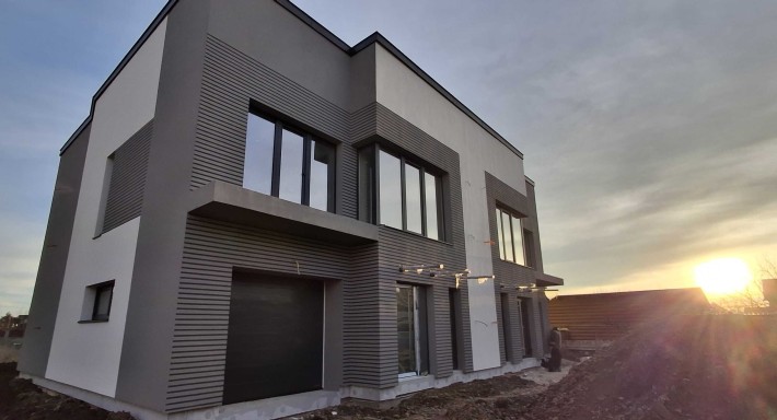 Продаж дуплекс, будинок, півособняк 130м2; 2,5сот. Драгомирчани, місто - фото 1