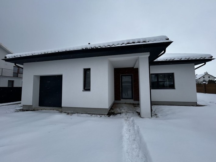 Одноповерховий ОСОБНЯК з гаражем - фото 1