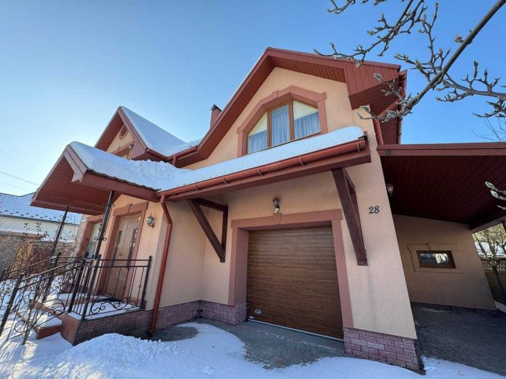 Продається Будинок з ремонтом, меблями, гаражем,сауною, ділянка 6 сот. - фото 1