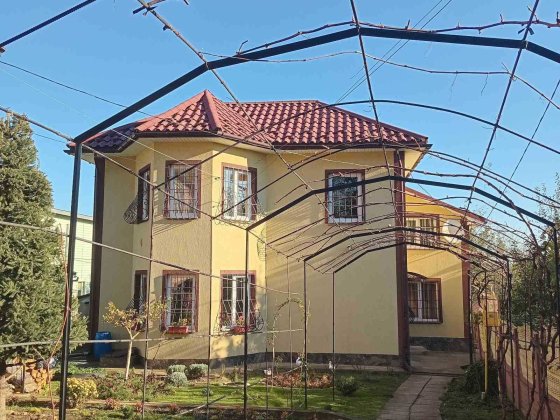 Продам будинок м. Снятин (2поверхи) + 7 соток + гараж Снятин