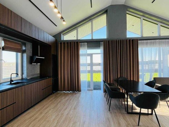 Продаж котеджу з ремонтом поблизу Івано-Франківська Підлужжя