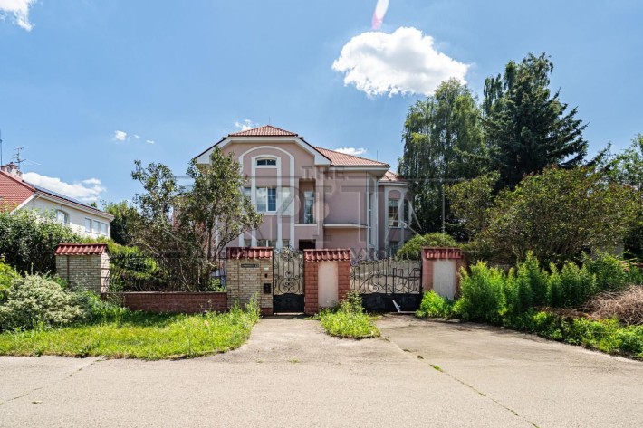 Продаж будинку з басейном, Білогородка, Бучанський район - фото 1