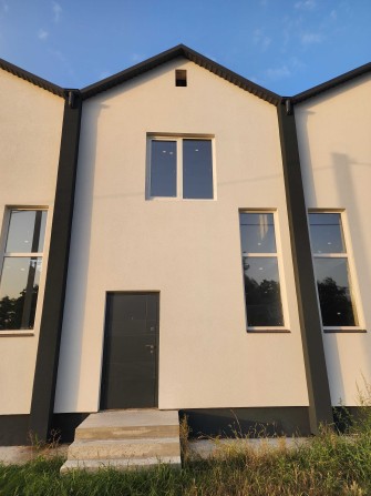 Продам Будинок, Таунхаус, 90м2, 1.8 сот, Сертифікат, Є Документи. - фото 1