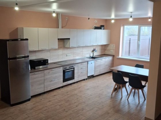 Продаж Таунхауса 130  кв.м  с  ремонтом Святопетровское