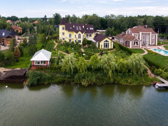 Козин. У воды, берег Козинки. Продажа усадьбы, 650м., 40 соток. Без % Козин