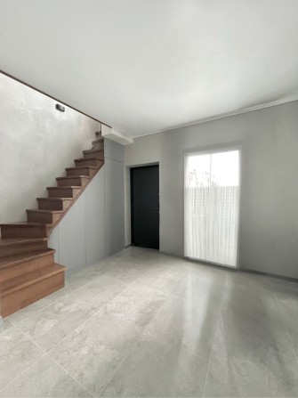 Таунхаус з РЕМОНТОМ/ 15 хв від Києва/ власне подвіря/ Без Комісії - фото 1