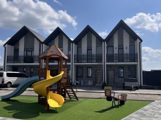 Святопетрівське Таунхауси від 75квм Розтермінування ЄОселя Святопетровское