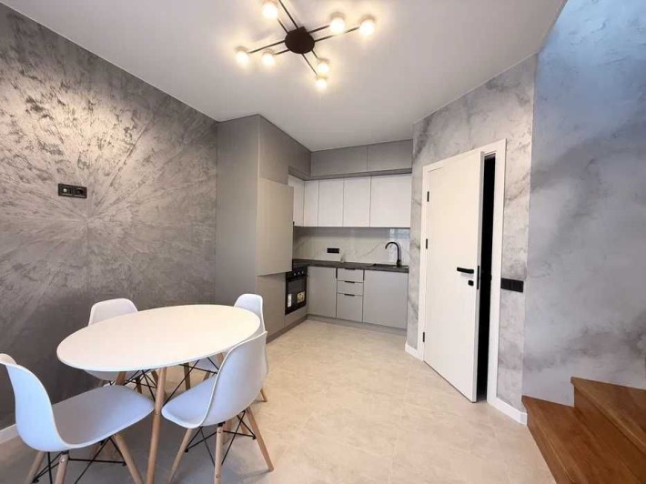 Стильний двоповерховий таунхаус 35 м² + власний двір! Святопетрівське - фото 1