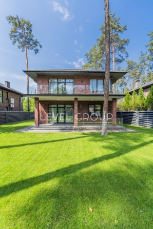 Будинок 250м. у котеджному містечку. Ліс! Козин! 10 соток! - фото 1