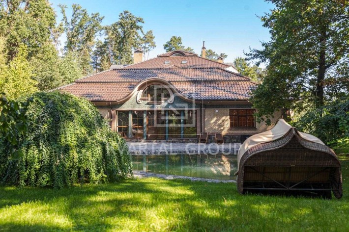 Розкішна резиденція 1087 м² з озером та повною автономією, 45 соток - фото 1