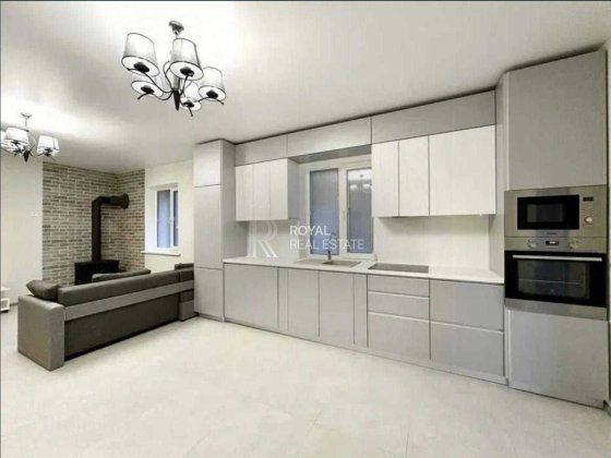 Продаж Будинок 4кім 124м2  вул. Старокиївська, Козин Закрита територія Козин