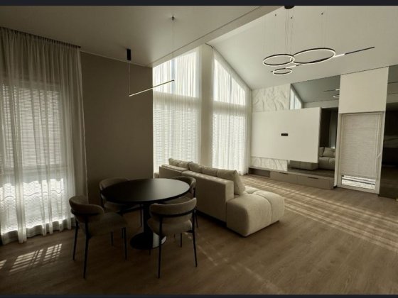 Шикарний Будинок з ремонтом Крюківщина