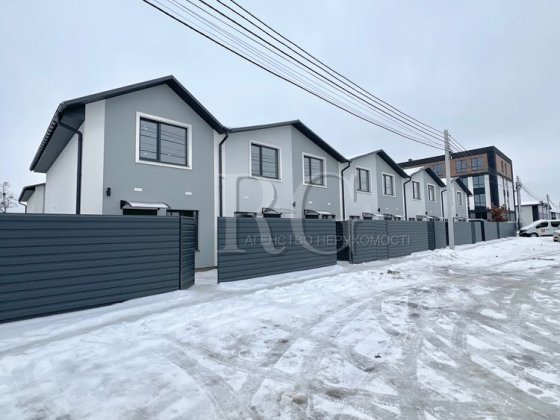 ПРОДАЖ Без% ТАУНХАУС 35м Ремонт +ВЛАСНЕ ПОДВІРʼЯ с.Білогородка Київ Білогородка