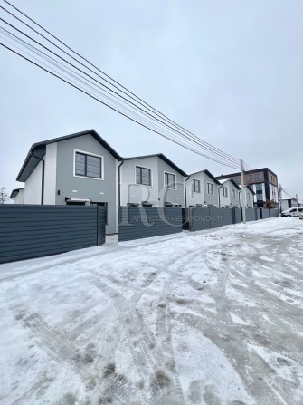 ПРОДАЖ Без% ТАУНХАУС 35м Ремонт +ВЛАСНЕ ПОДВІРʼЯ с.Білогородка Київ - фото 1