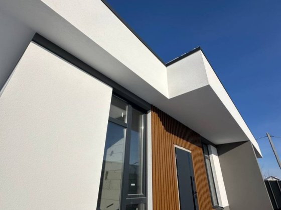 Єоселя 74м2 двір 2,4соток -66 500$ Святопетровское