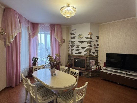 Продаж будинку з ремонтом та меблями 290м2 /12соток/Святопетрівське. Святопетровское