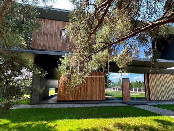 Современный авторский дом с выходом на Козинку Конча-Заспа Козин