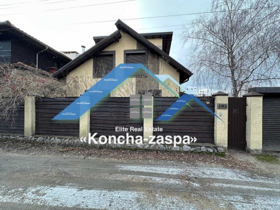 Конча Заспа. Продажа дома в Козине с выходом на реку Козин