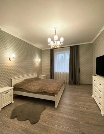 Продаж будинку з ремонтом на 7 сотках у Крюківщині, 190 м2 - фото 1