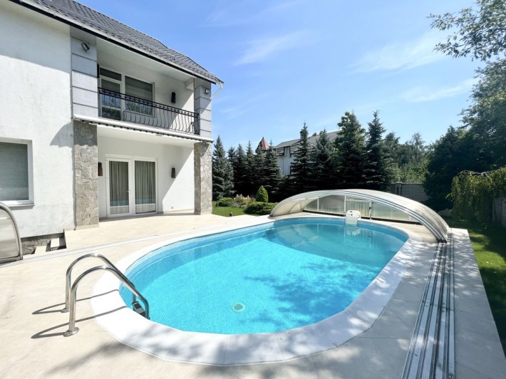 Продажа элитного дома с бассейном 350 м,пгт Козин,дамба,Конча-заспа - фото 1