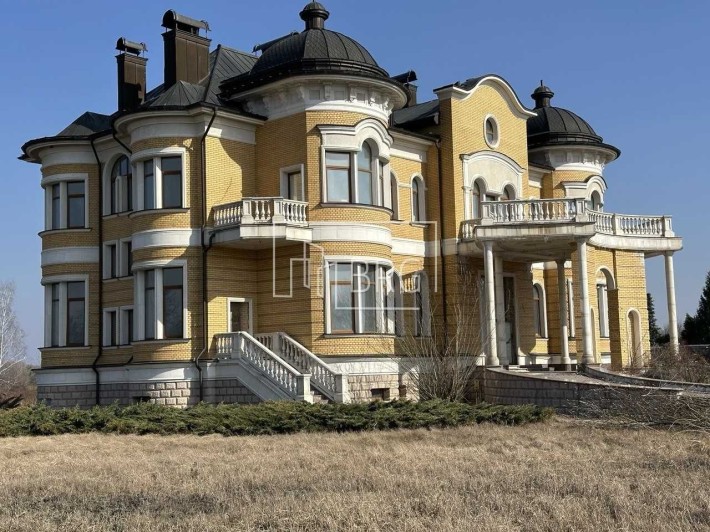 Продажа особняка с панорамной крышей и выходом на Днепр Дамба без% - фото 1