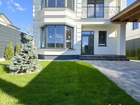 Будинок КМ "Благовісний" с.Крюківщина Крюківщина