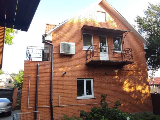 От хозяина. Крюковщина, продажа 2 домов с гаражём и участком Крюківщина