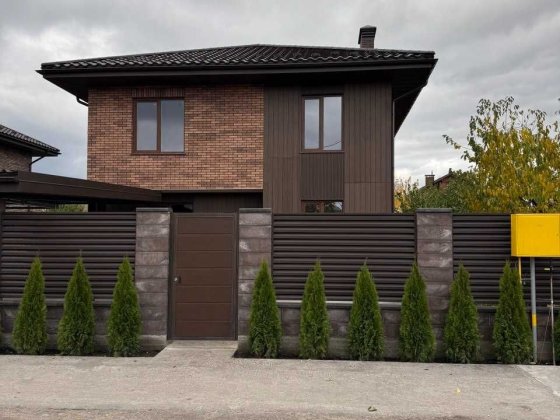 Новий будинок 170 м²+2 тераси, Гатне, ГАЗ, центр каналізація Гатное