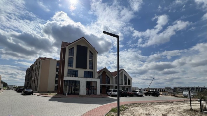 Продажа Танхауса 138м2 с.Святопетровское - фото 1