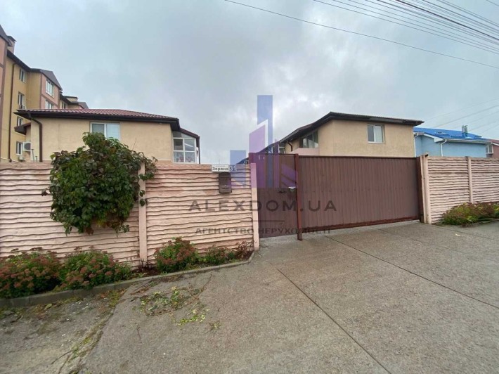 Продаж таунхауса вул. Зоряна 31, с.Білогородка. - фото 1