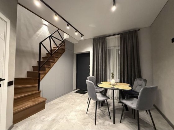 Таунхаус 33 м² з ремонтом та власною ділянкою Білогородка