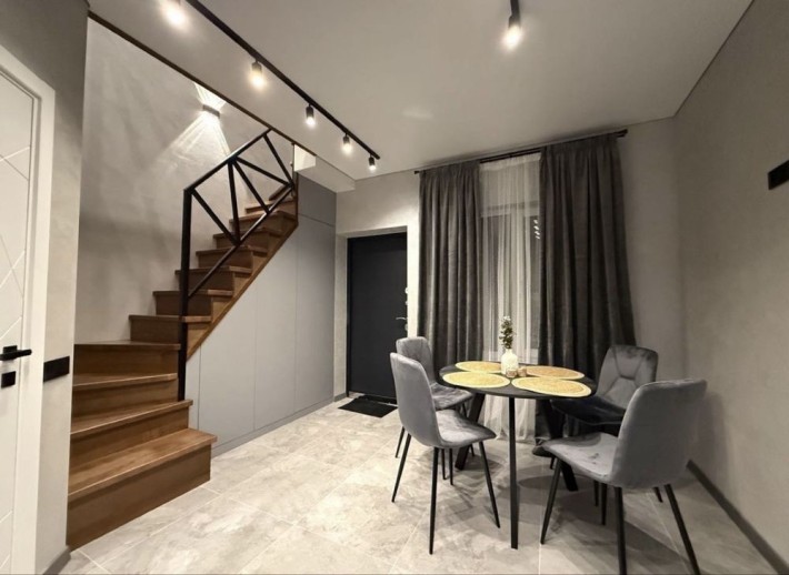 Таунхаус 33 м² з ремонтом та власною ділянкою - фото 1