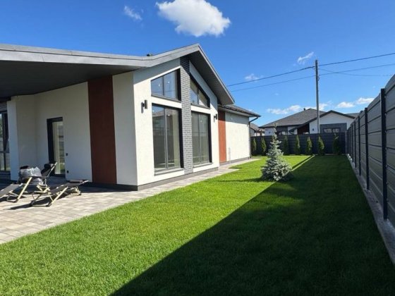 Будинок який захоплює своєю красою Крюківщина