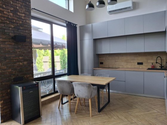 S=160 м.кв. Гарний будинок з ремонтом. Святопетрівське. Святопетровское