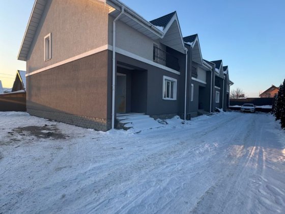 Танхаус кутовий в Святопетрівському. Підходить під ЄОселю. Без комісії Святопетровское