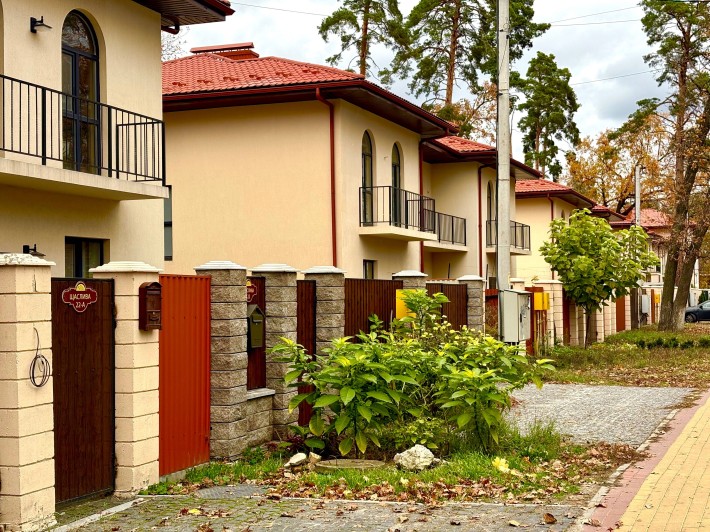 Продаж таунхаусу 125м.кв. з частковим ремонтом - фото 1