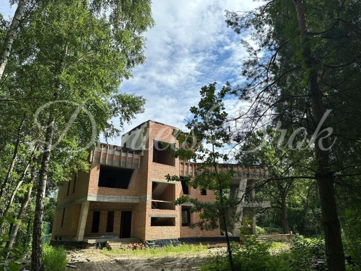 Конча Заспа, современный дом в стиле хай-тек - фото 1