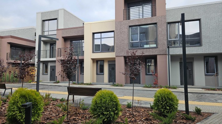 єОселя. єВідновлення. Таунхаус 92 м2 в Крюківщині. Свій Дім 2 - фото 1