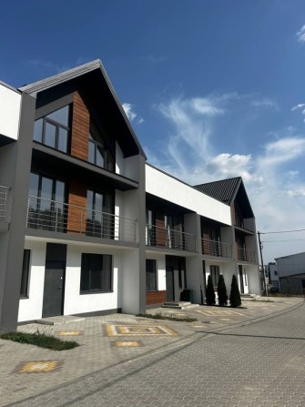 Продаж таунхаусу з чистовим ремонтом в Святопетрівську 112м2 - фото 1