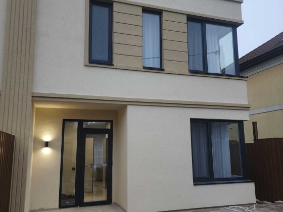 Вітаю. Продам Будинок_Дуплекс 135м2, + газ, окремий заїзд, с. Гатне. Гатное