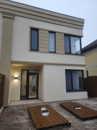 Вітаю. Продам Будинок_Дуплекс 135м2, + газ, окремий заїзд, с. Гатне. - фото 1